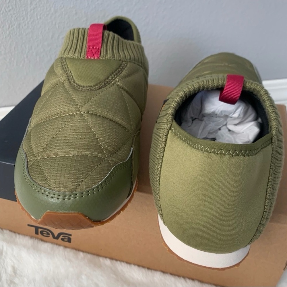 Teva ReemberOlive Green Quilted Slip-On Sneakers with Pink Pull Tab - Picture 4 of 7